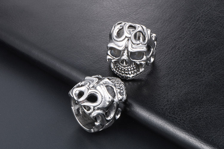 Retro Skull Creative Vampire Ring